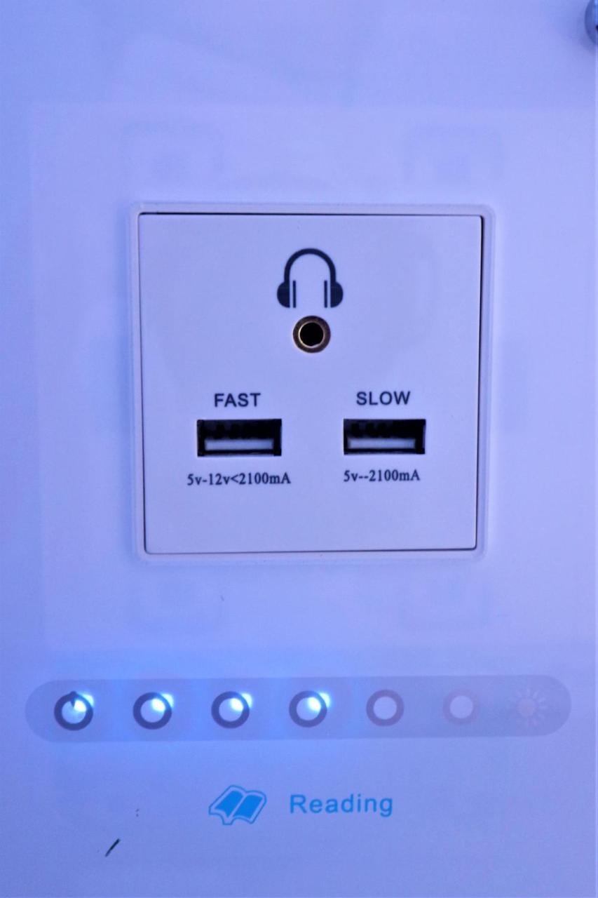 Jc Space Capsule Hotel Kuah Eksteriør billede