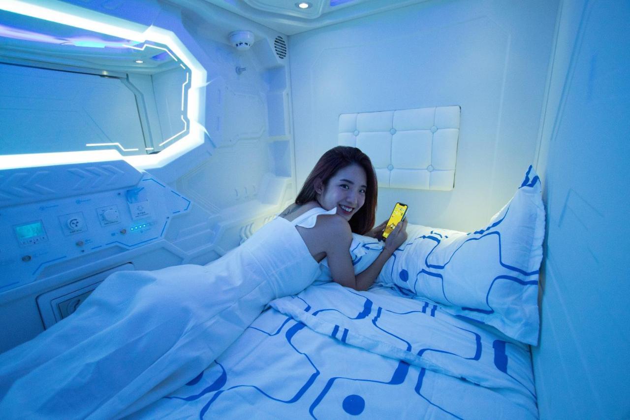 Jc Space Capsule Hotel Kuah Eksteriør billede